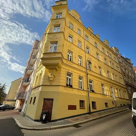Francis Apartment - Lazenske Centrum كارلوفي فاري المظهر الخارجي الصورة